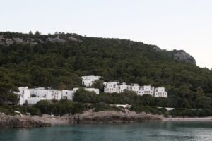 Die teuersten vs. günstigsten griechischen Inseln – Wo bekommst du noch echten Luxus für wenig Geld? Bild