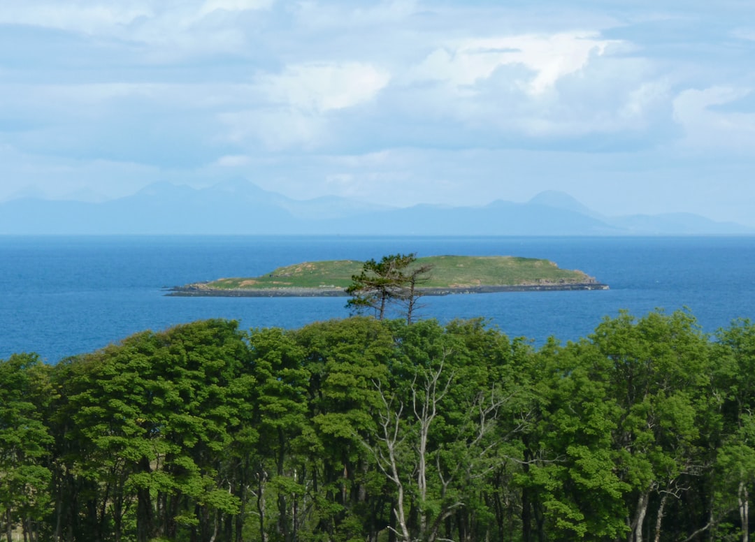 Welche Inseln sind sicher für Familien? Thema Bild