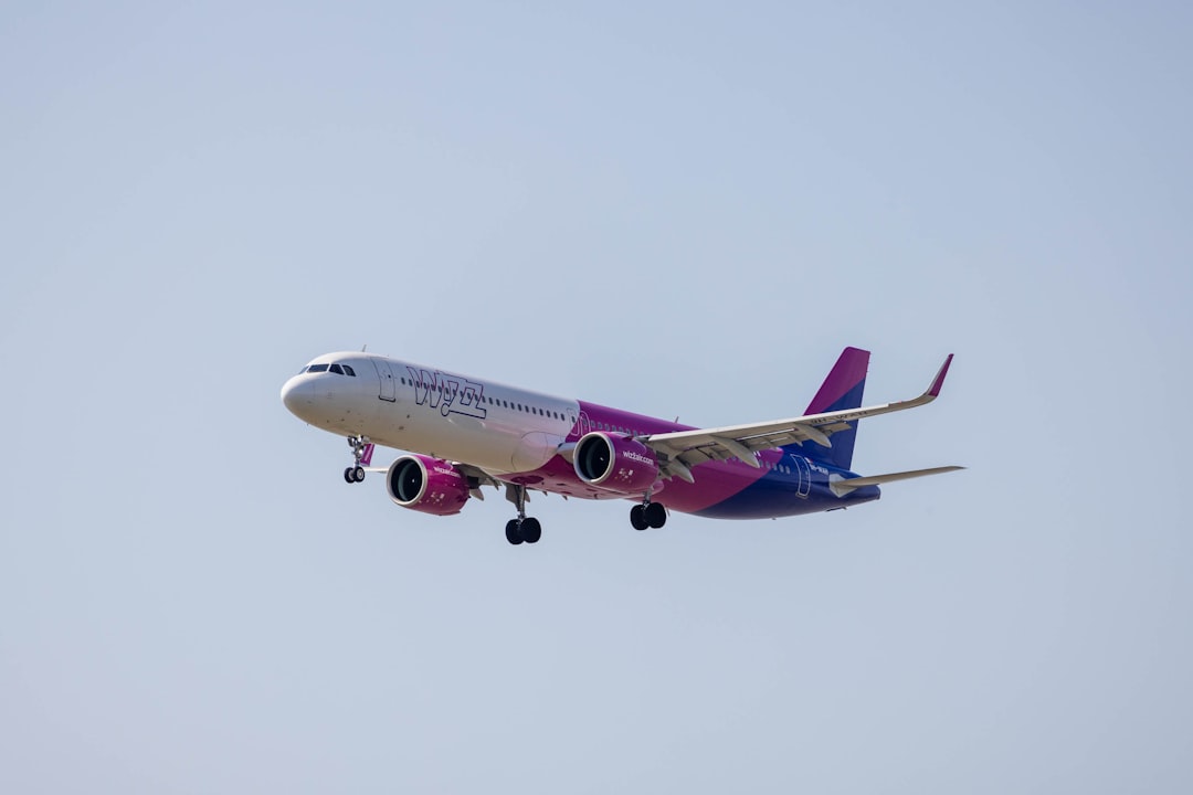 Wizz Air vs. Lufthansa: Preischeck, Komfort & typische Routen im Vergleich Bild