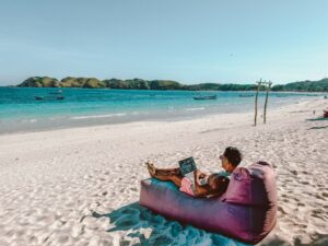 Workation-Inseln Europa – Wo du 2026 wirklich gut & günstig arbeiten und Urlaub machen kannst Bild